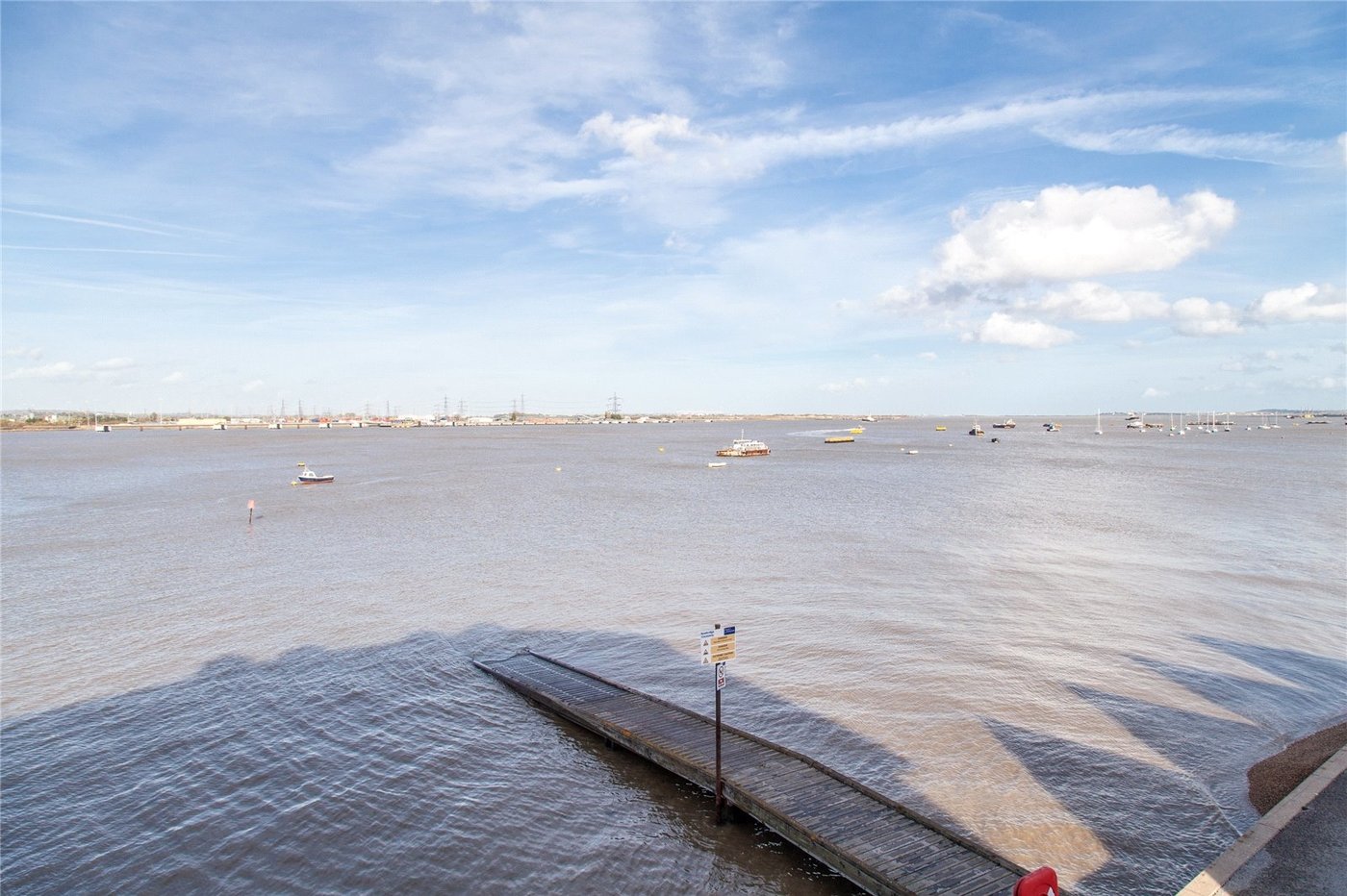 2 bedroom property for sale in Gravesend | Robinson Michael & Jackson