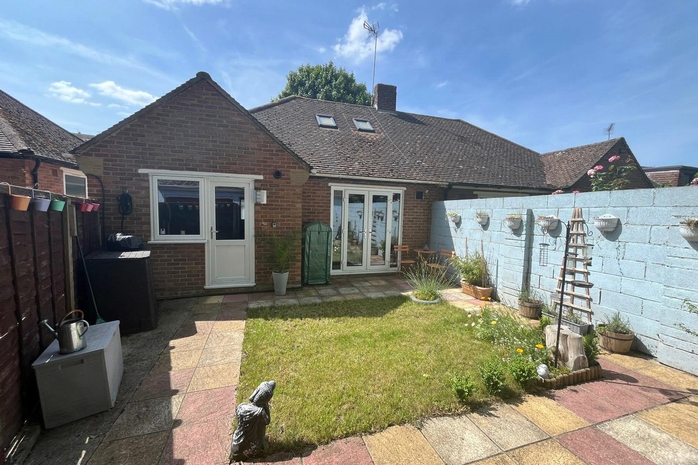 2 bedroom bungalow for sale in Davis Estate | Robinson Michael & Jackson