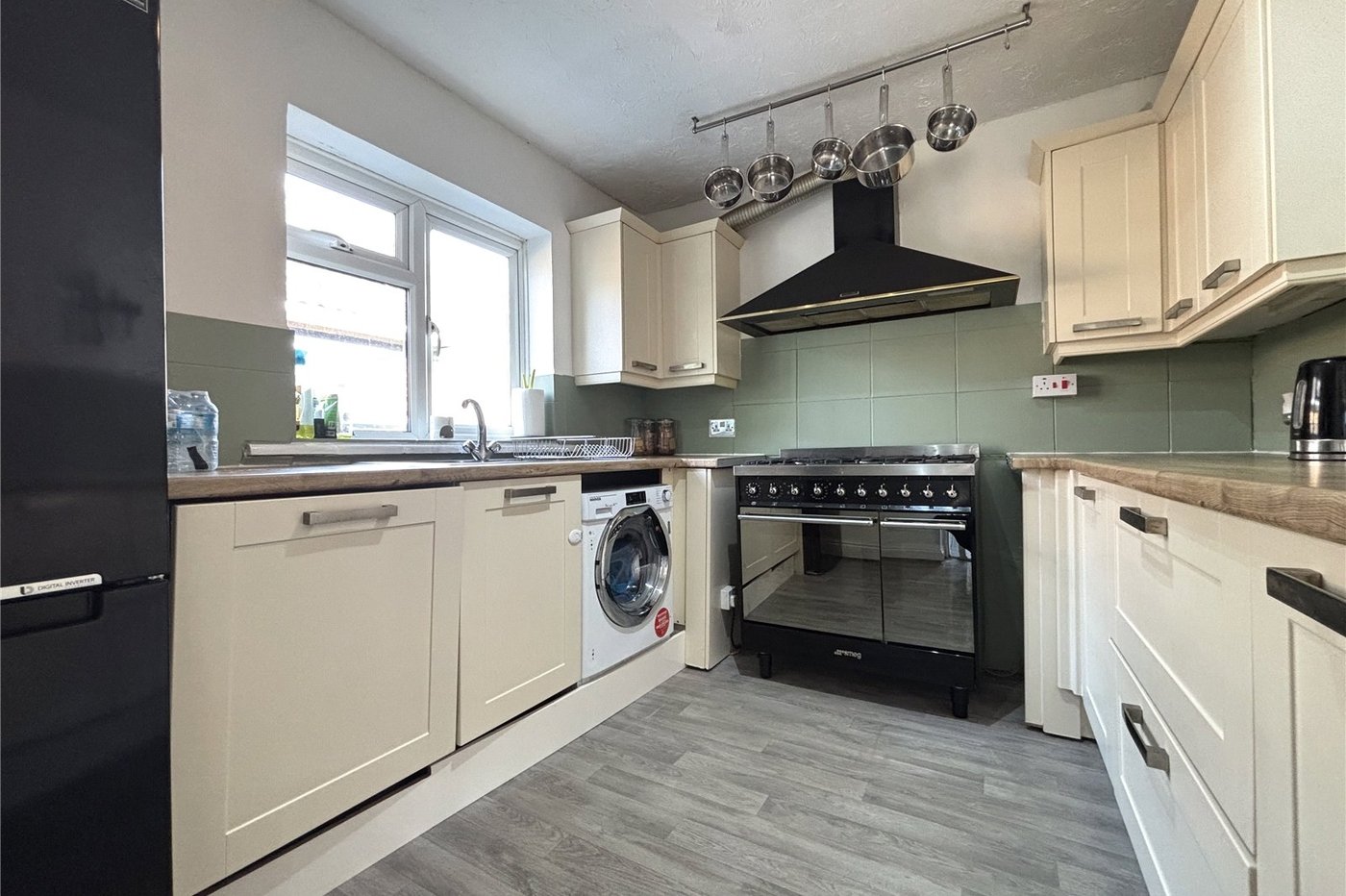 3 bedroom bungalow for sale in Davis Estate | Robinson Michael & Jackson