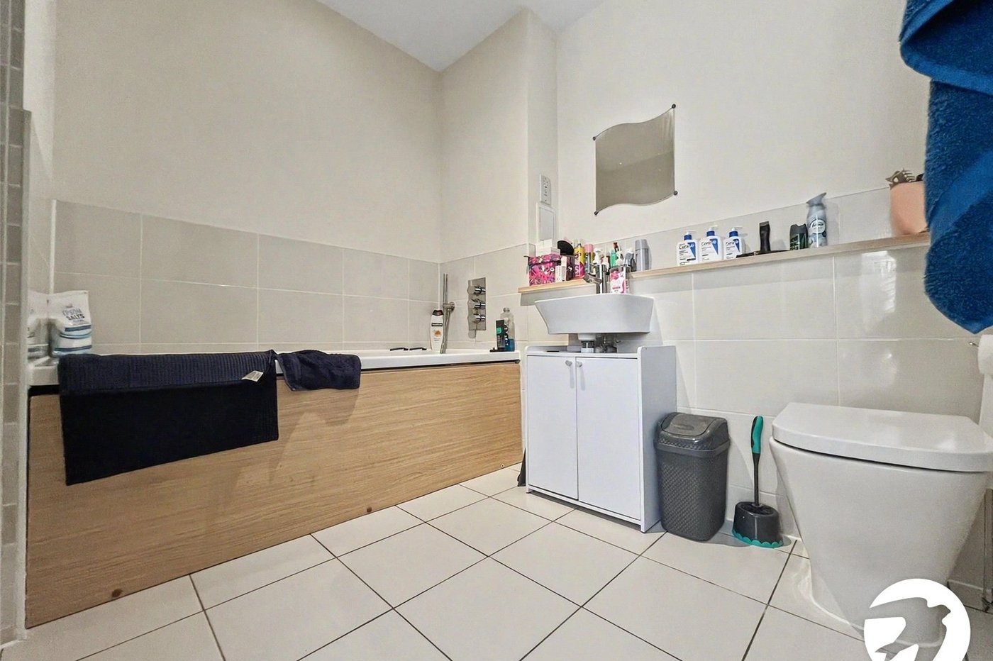 1 bedroom property for sale in Elliotts Way | Robinson Michael & Jackson