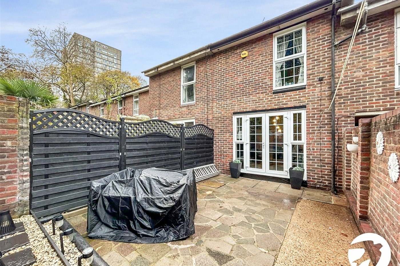 2 bedroom house for sale in Woolwich | Robinson Jackson