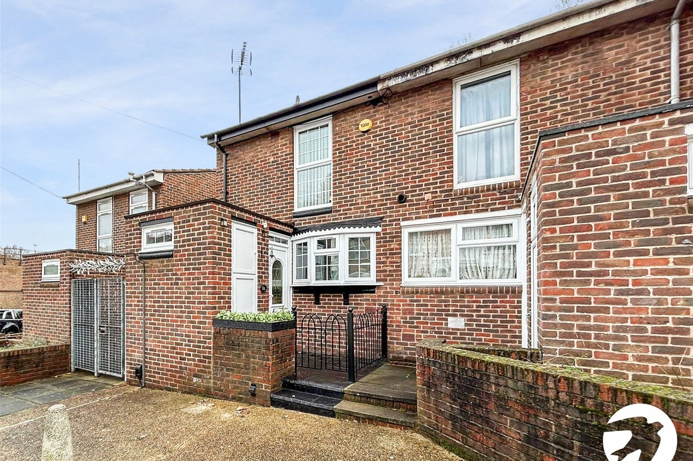 2 bedroom house for sale in Woolwich | Robinson Jackson