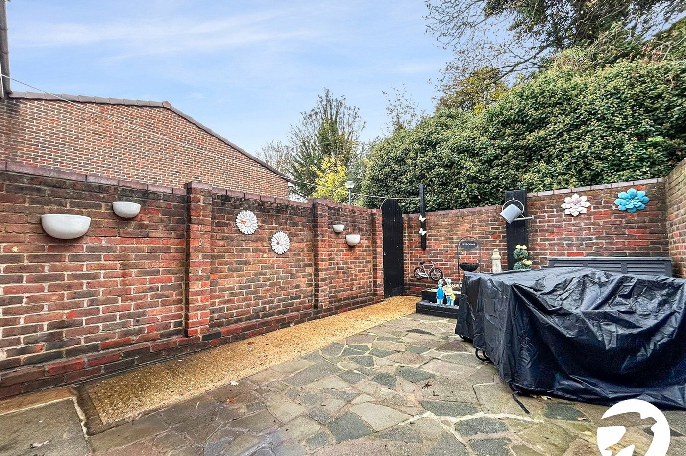 2 bedroom house for sale in Woolwich | Robinson Jackson