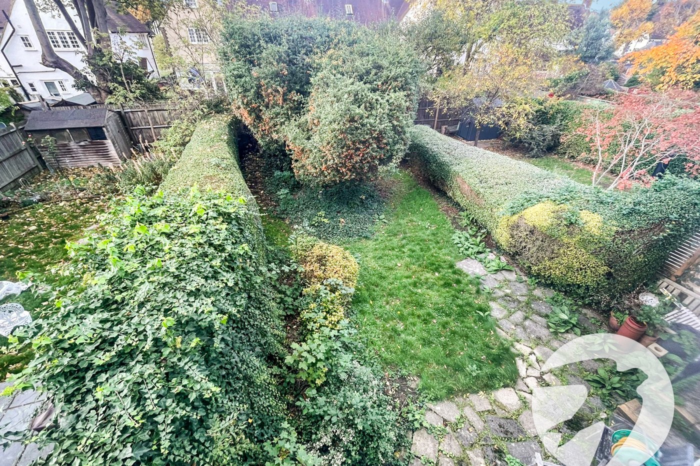 3 bedroom house for sale in London | Robinson Jackson