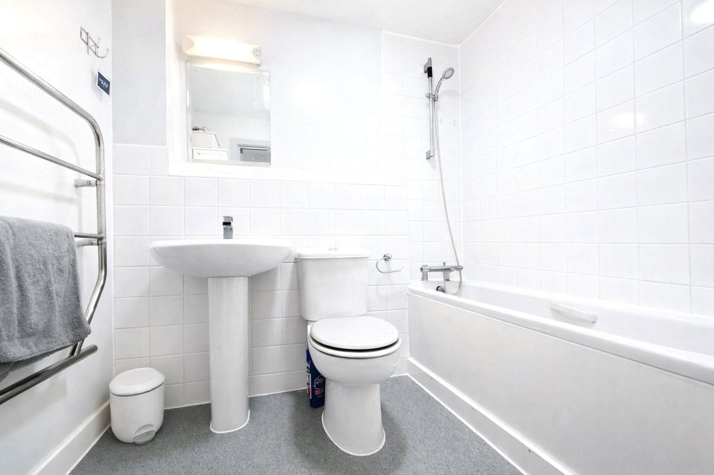 1 bedroom property for sale in London | Robinson Jackson