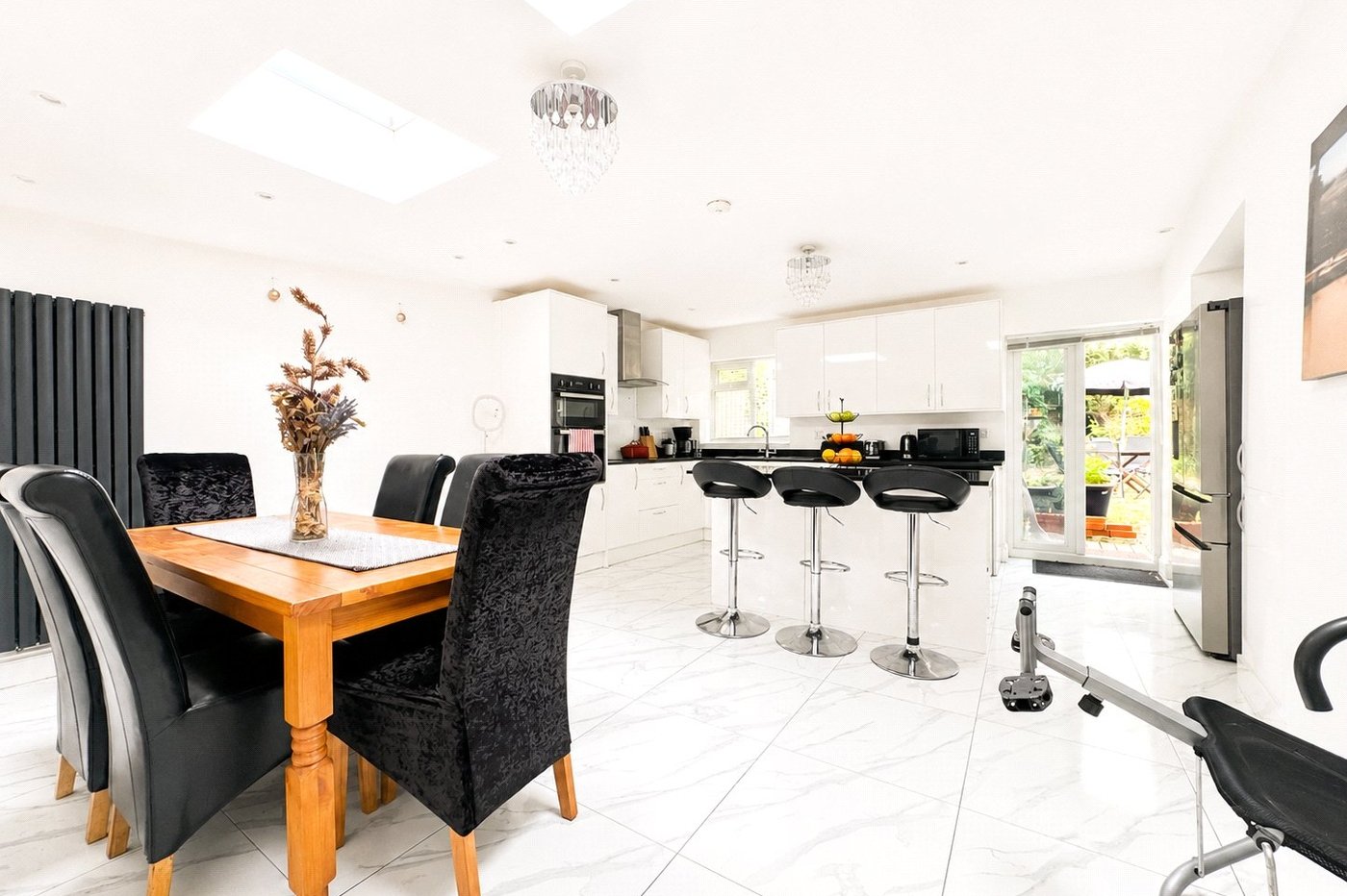 3 bedroom house for sale in London | Robinson Jackson