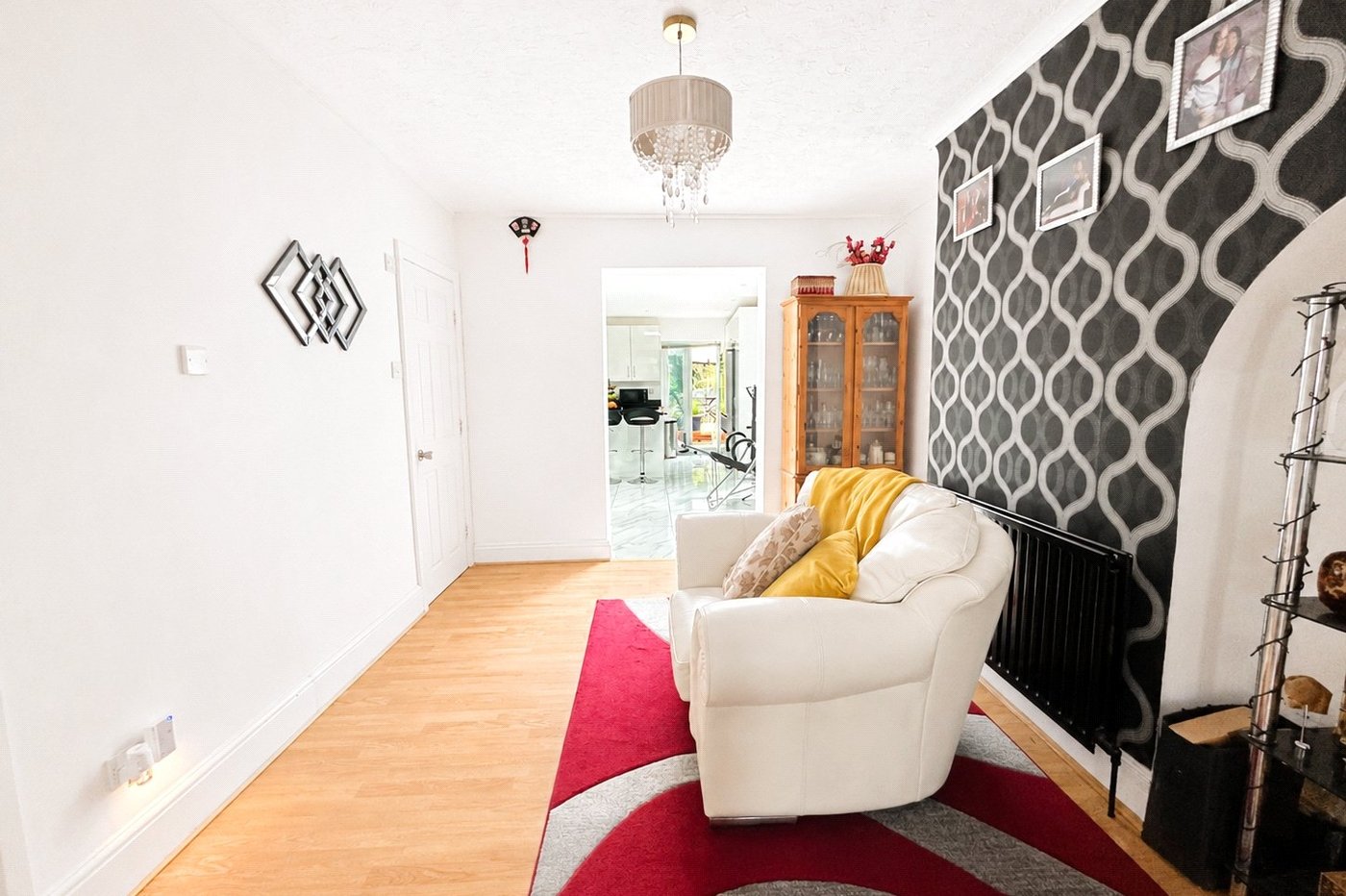 3 bedroom house for sale in London | Robinson Jackson