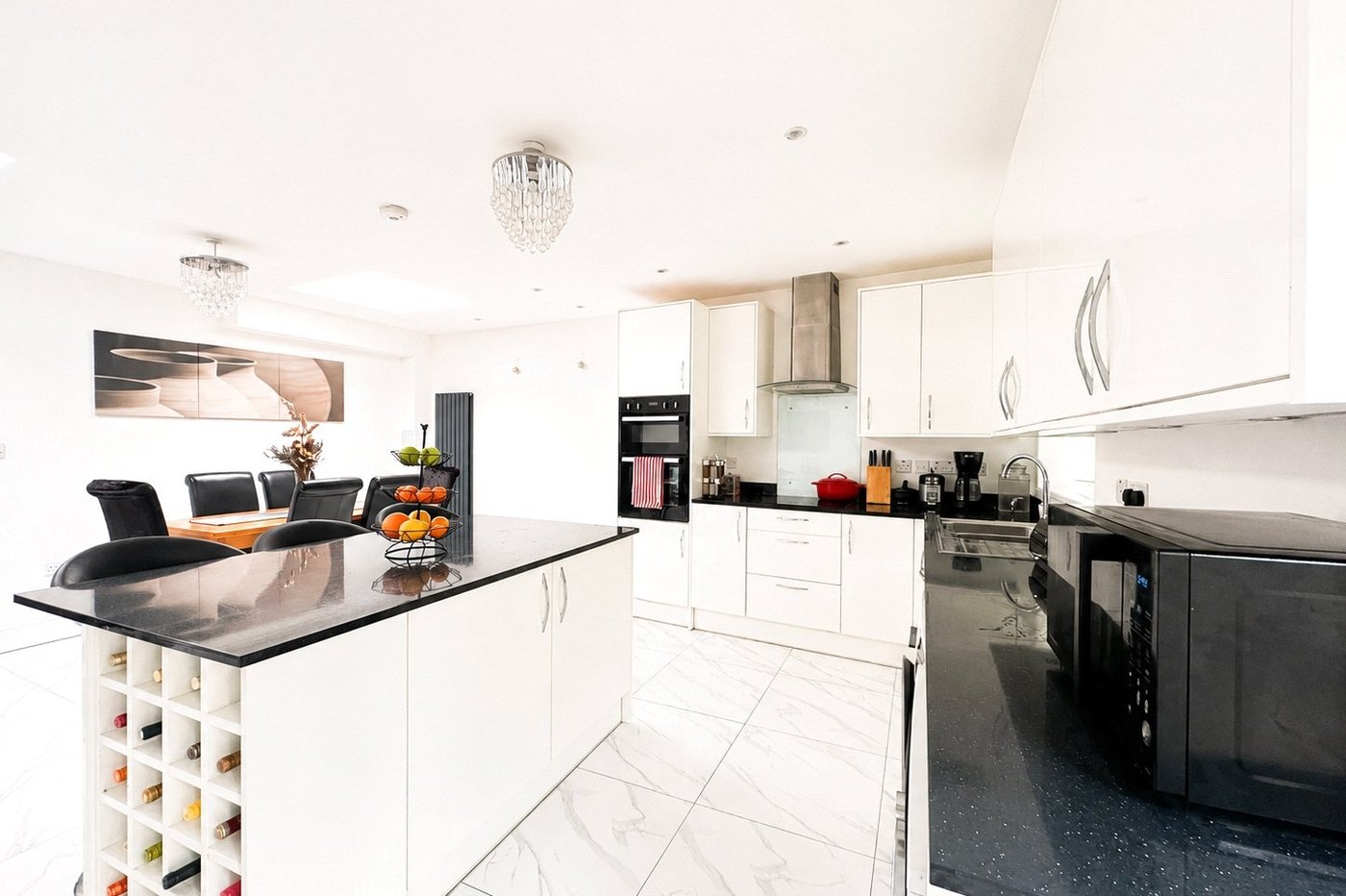 3 bedroom house for sale in London | Robinson Jackson