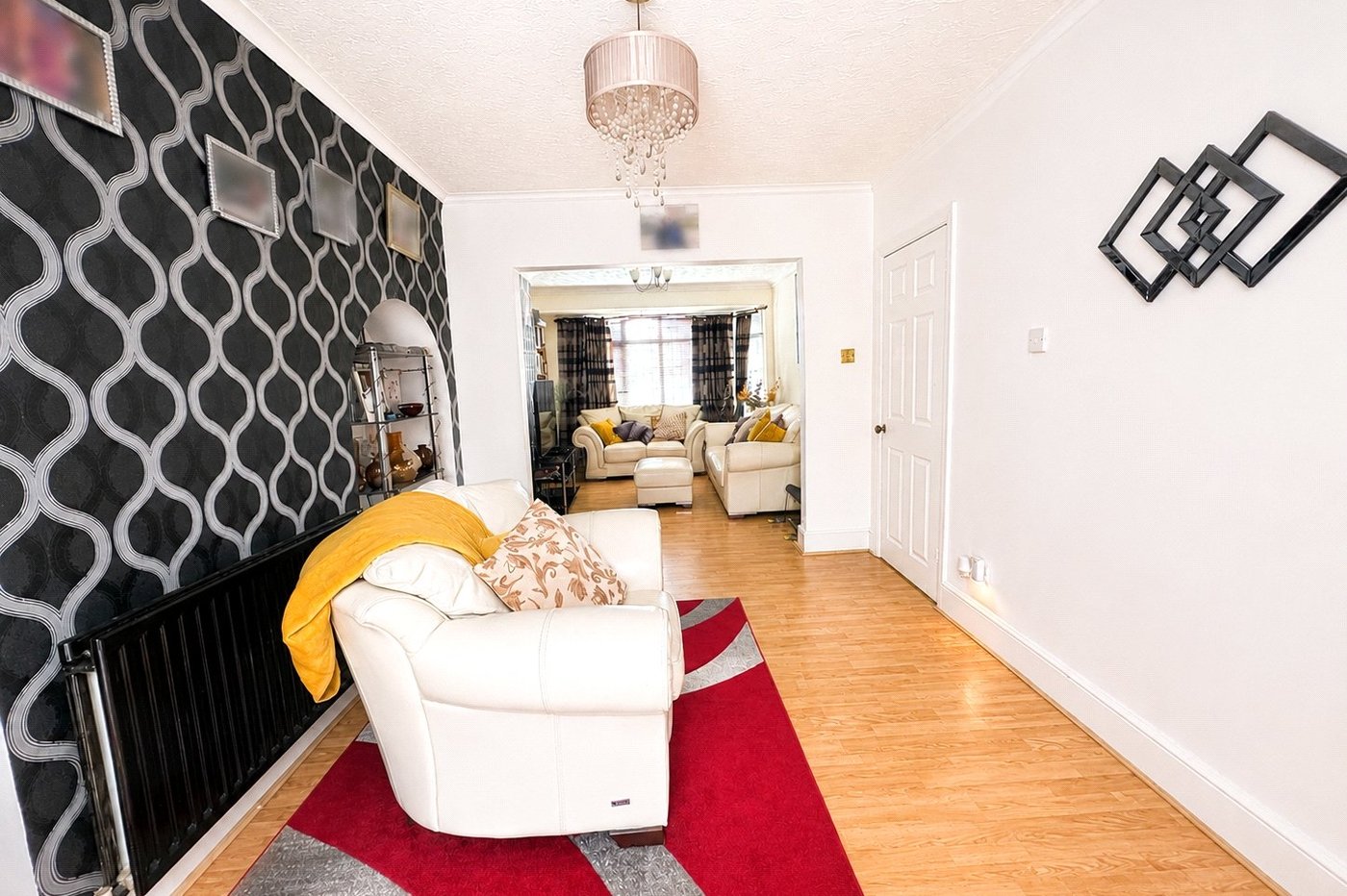 3 bedroom house for sale in London | Robinson Jackson
