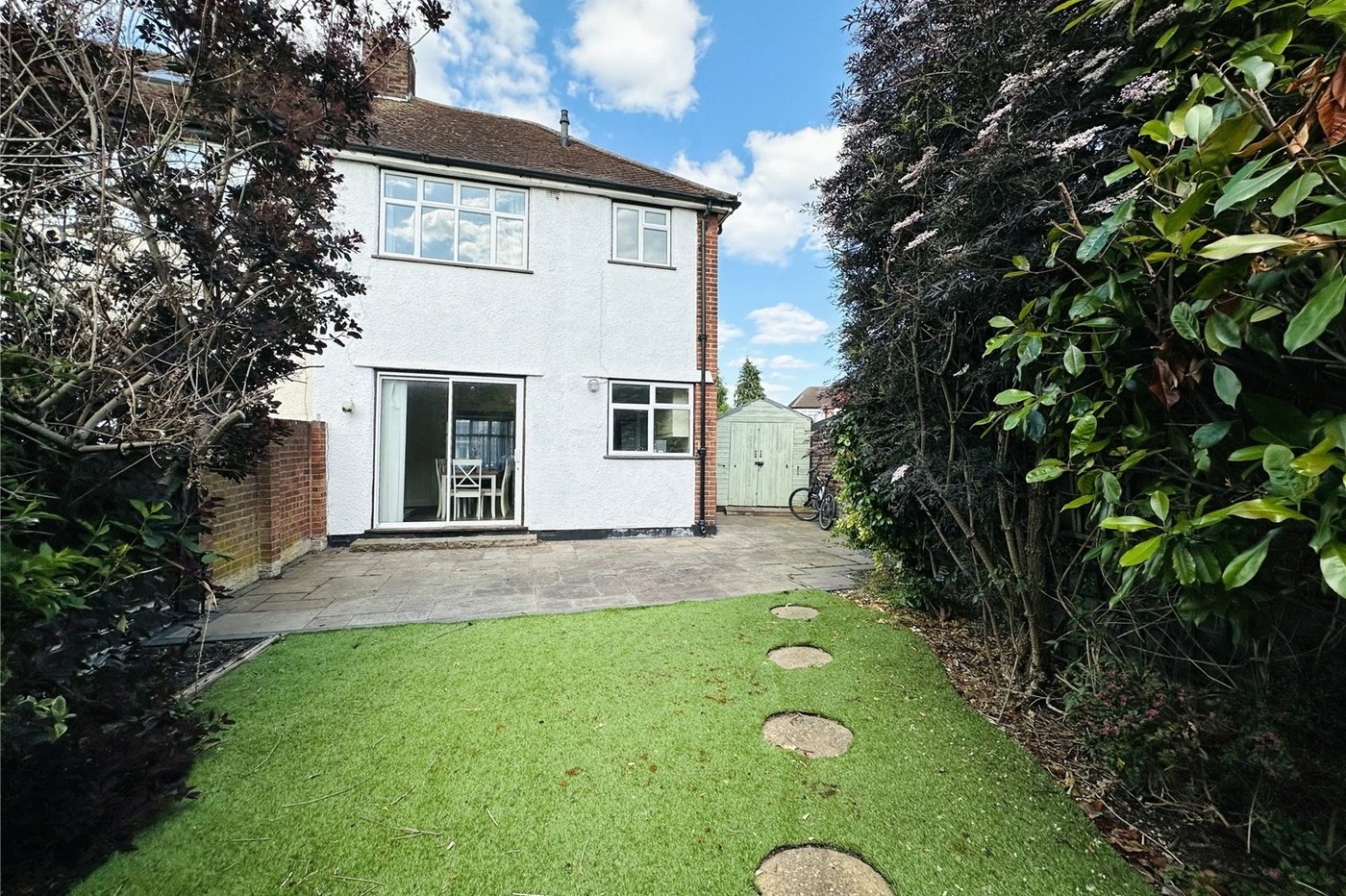 3 bedroom house for sale in London | Robinson Jackson