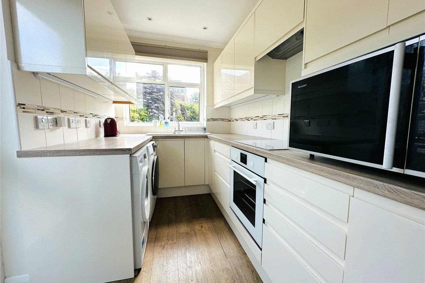 3 bedroom house for sale in London | Robinson Jackson