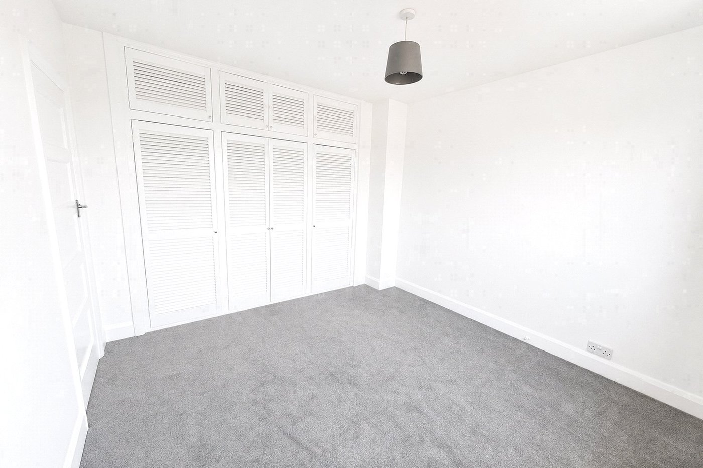 3 bedroom house for sale in London | Robinson Jackson