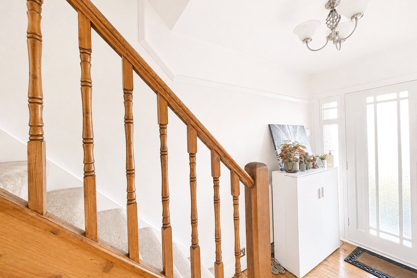 3 bedroom house for sale in London | Robinson Jackson