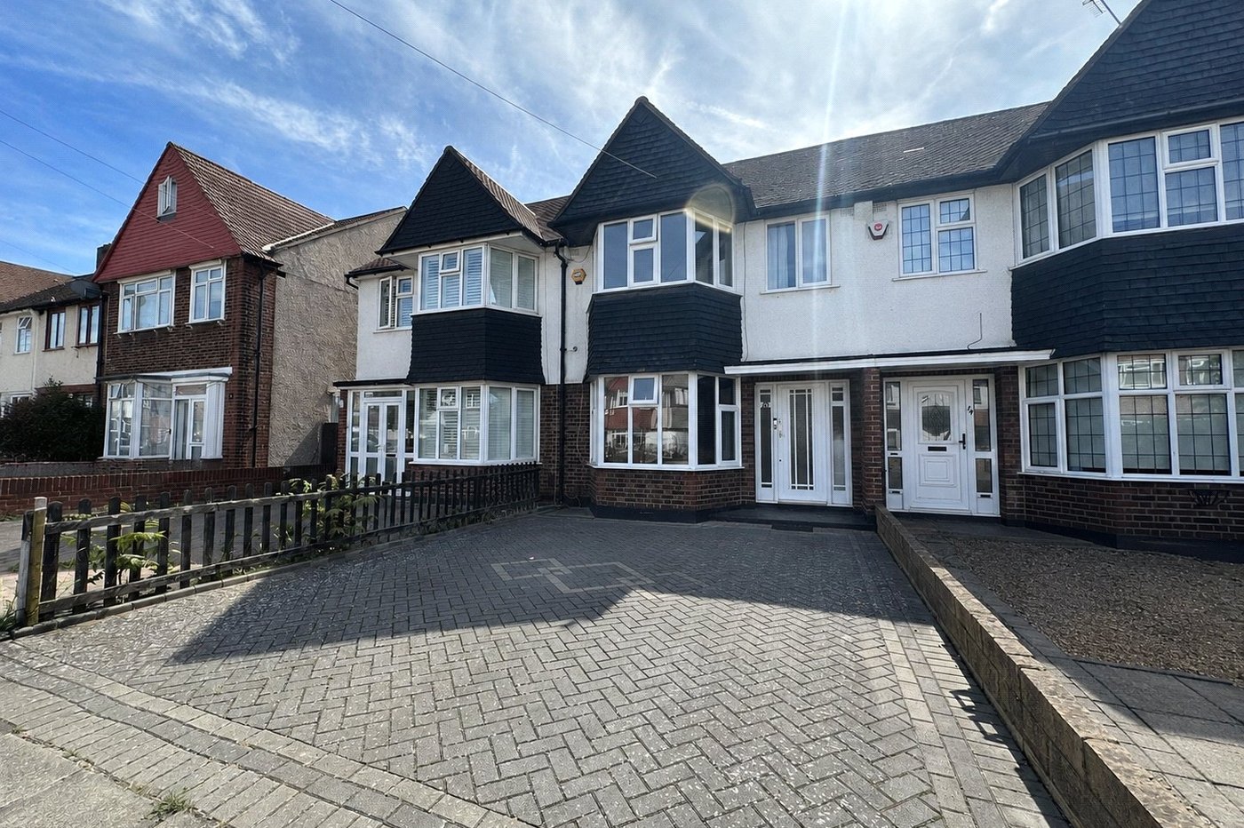 3 bedroom house for sale in London | Robinson Jackson
