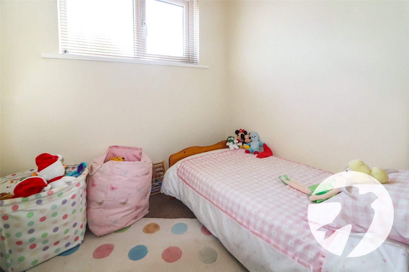 4 bedroom house for sale in Erith | Robinson Jackson