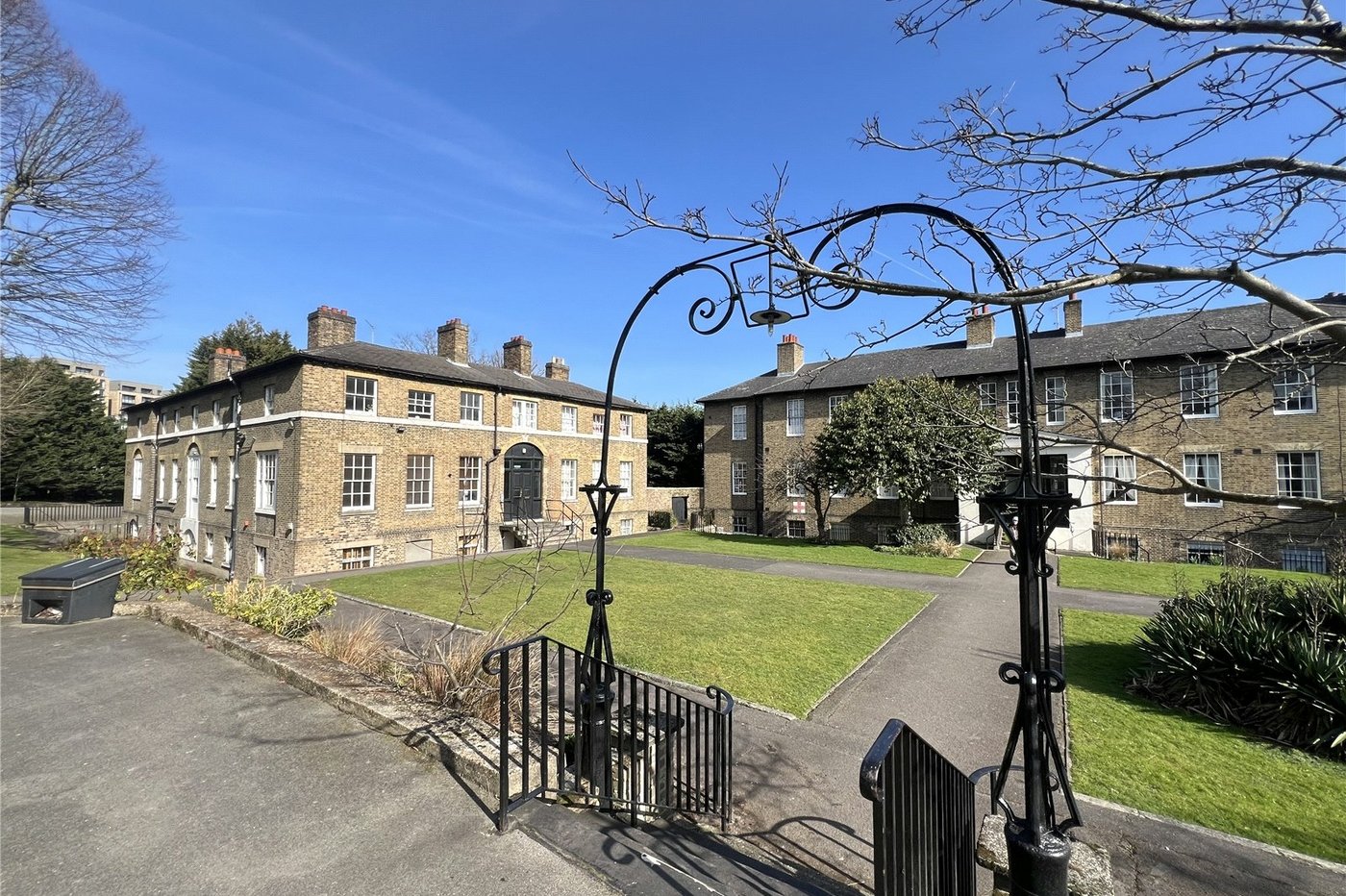 2 bedroom property for sale in Woolwich | Robinson Jackson