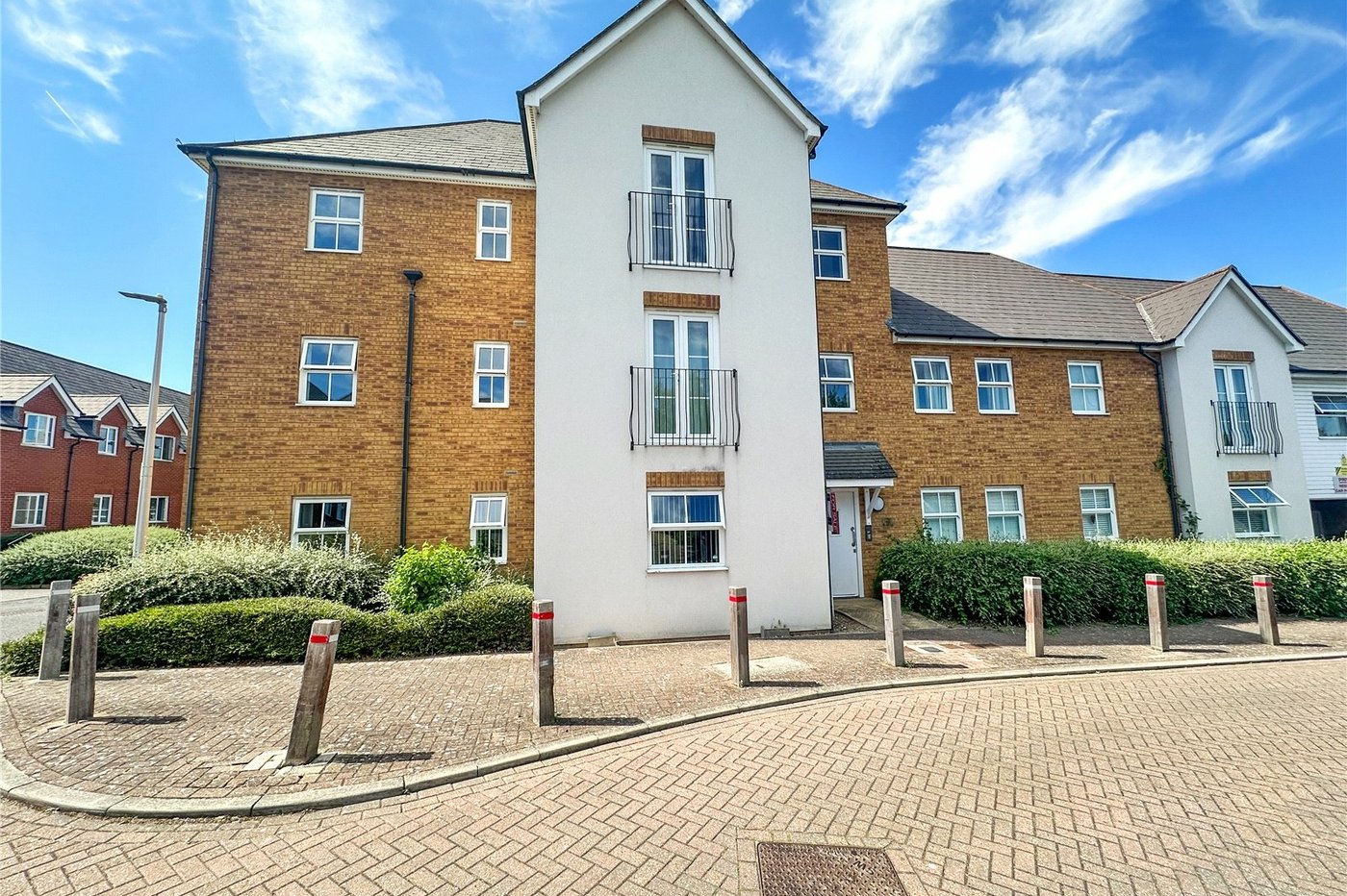 2 bedroom property for sale in Gillingham | Robinson Michael & Jackson