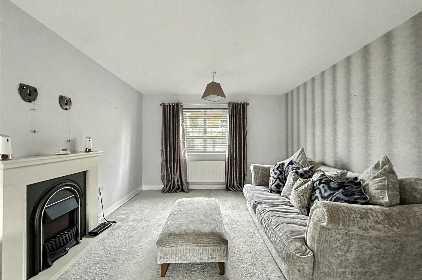 2 bedroom property for sale in Gillingham | Robinson Michael & Jackson