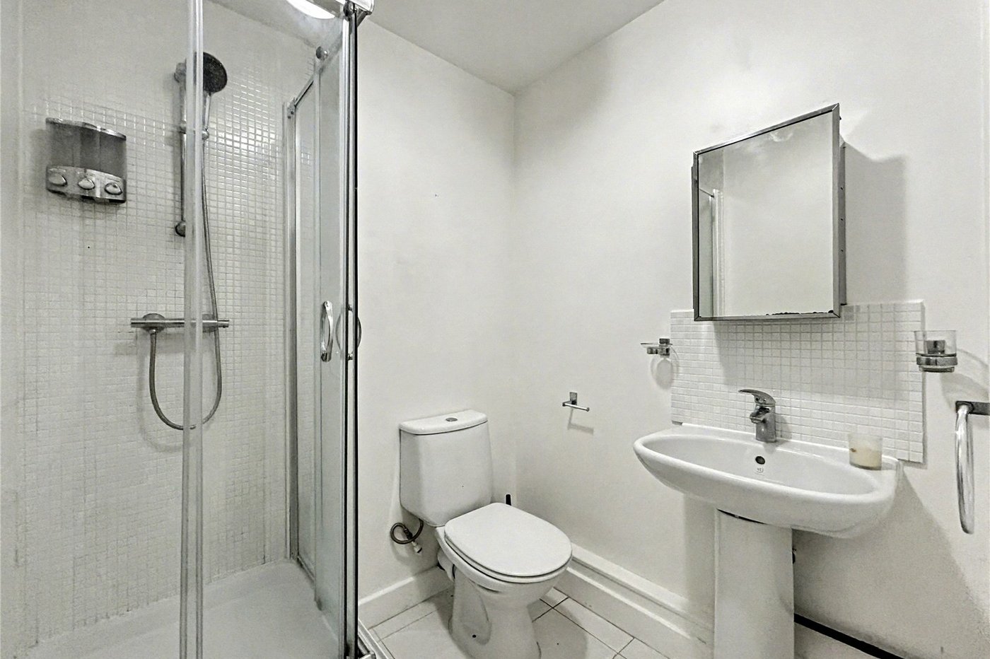 2 bedroom property for sale in Gillingham | Robinson Michael & Jackson