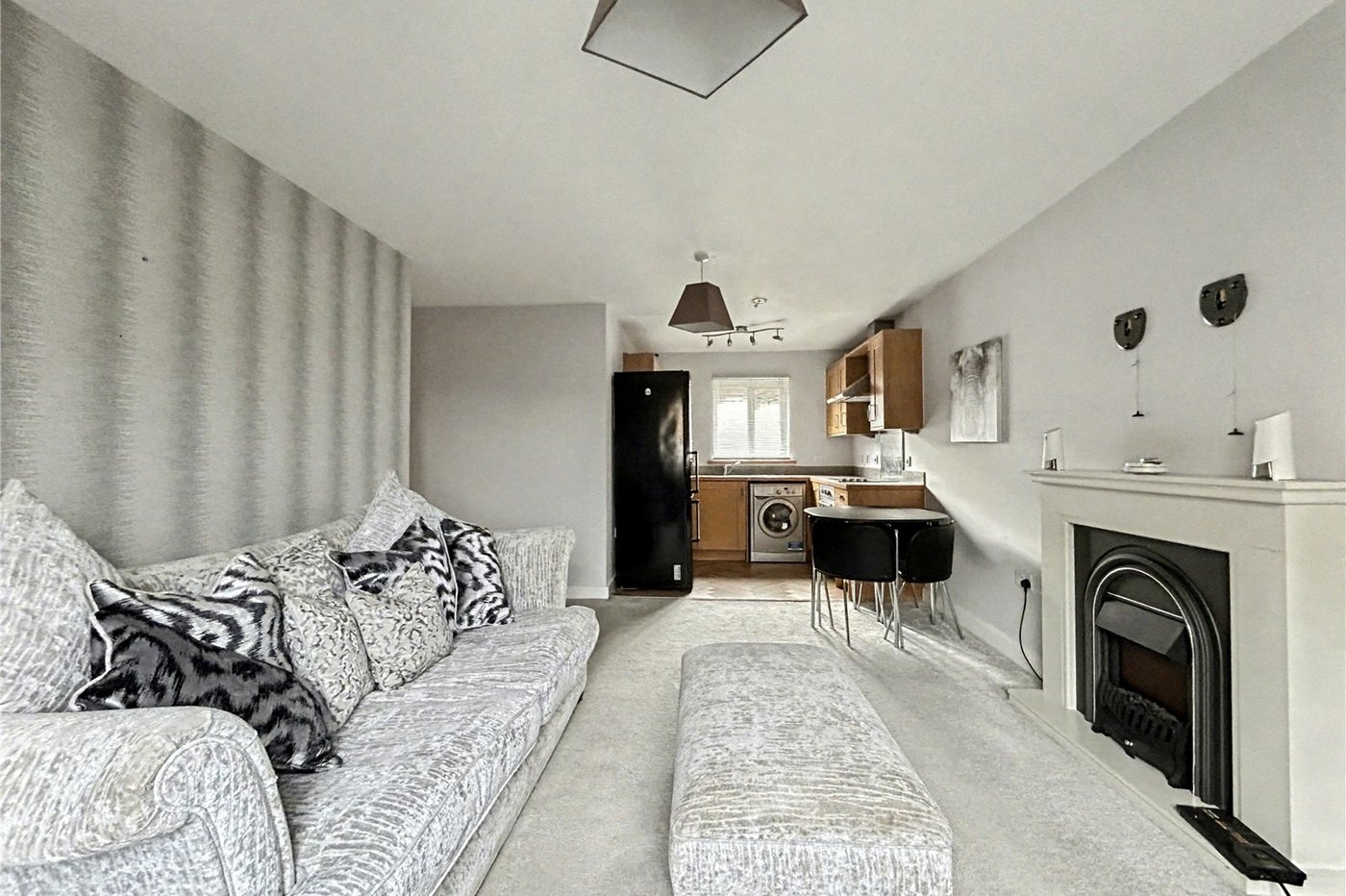 2 bedroom property for sale in Gillingham | Robinson Michael & Jackson