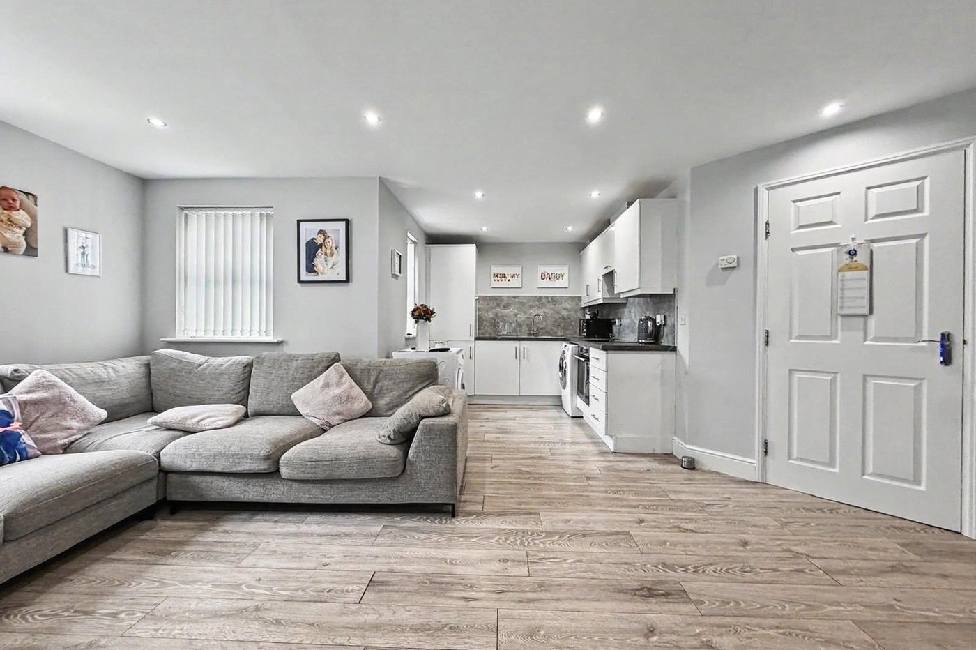 2 bedroom property for sale in Gillingham | Robinson Michael & Jackson