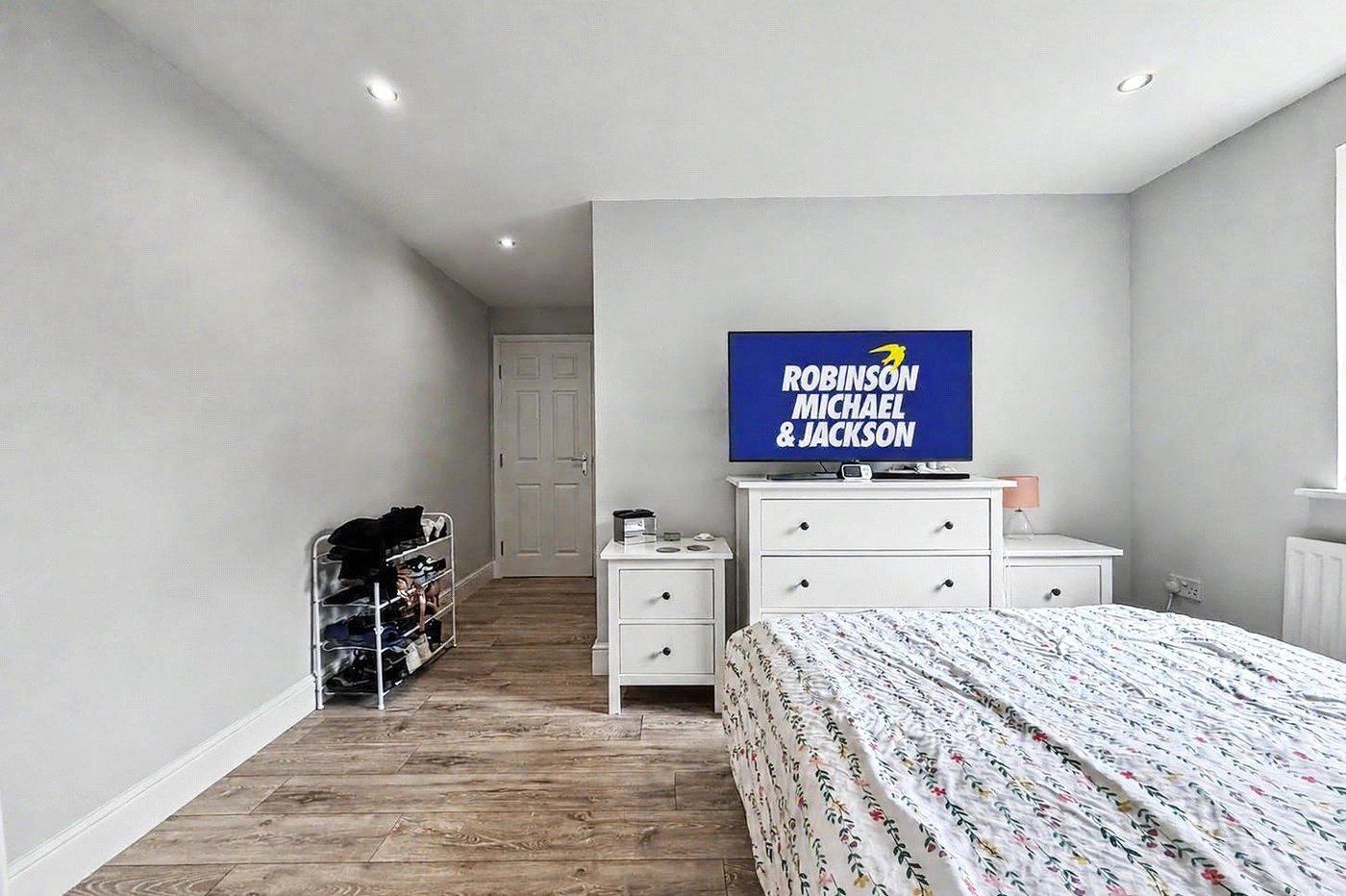 2 bedroom property for sale in Gillingham | Robinson Michael & Jackson