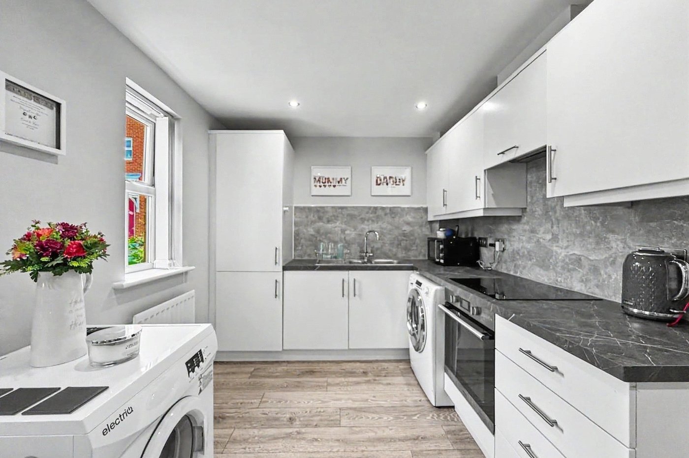 2 bedroom property for sale in Gillingham | Robinson Michael & Jackson