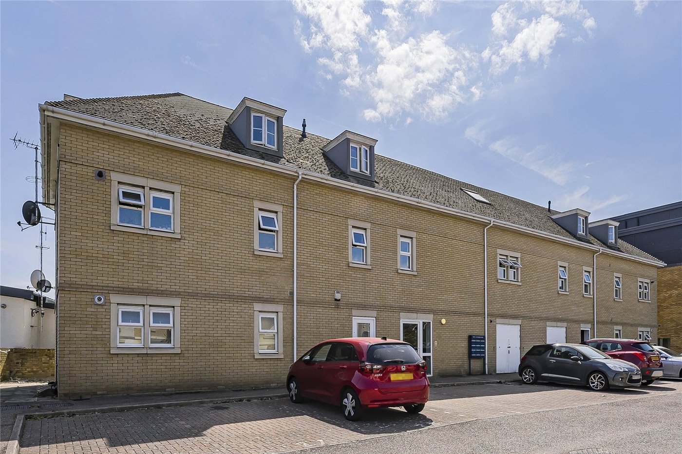 1 bedroom property for sale in Dartford | Robinson Jackson