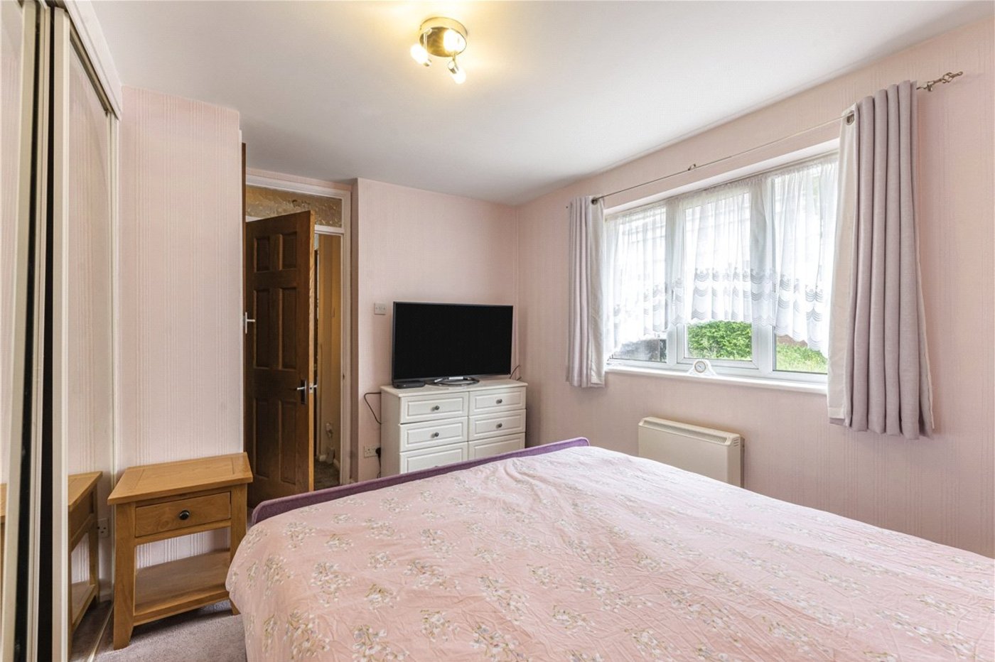 1 bedroom house for sale in Orpington | Robinson Jackson