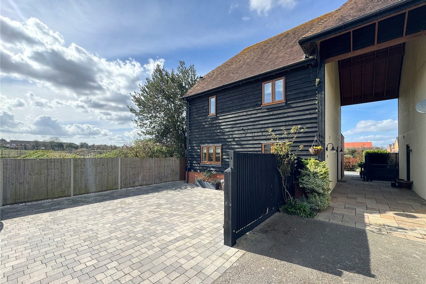 4 bedroom house for sale in Station Road | Robinson Michael & Jackson