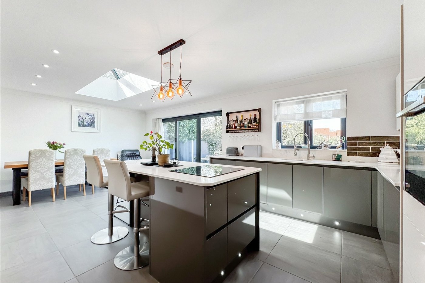 4 bedroom house for sale in Station Road | Robinson Michael & Jackson