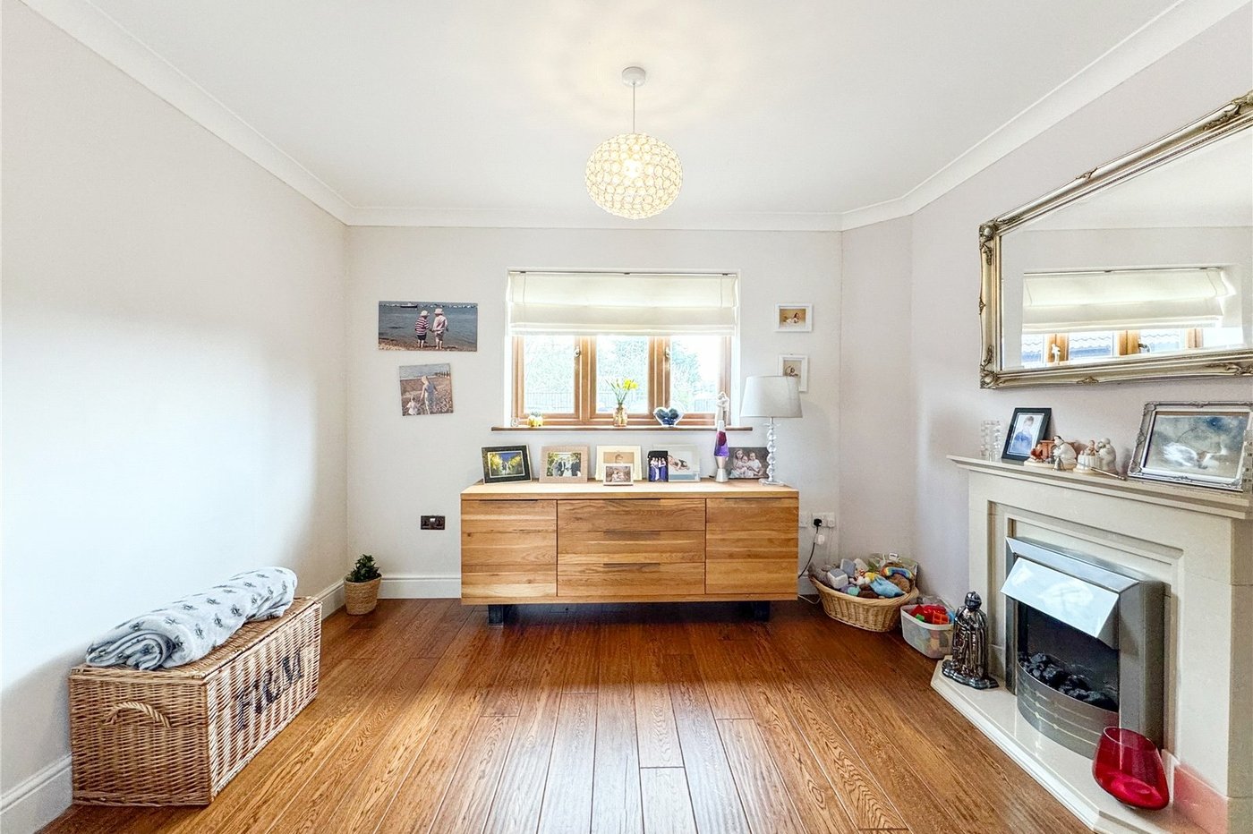 4 bedroom house for sale in Station Road | Robinson Michael & Jackson