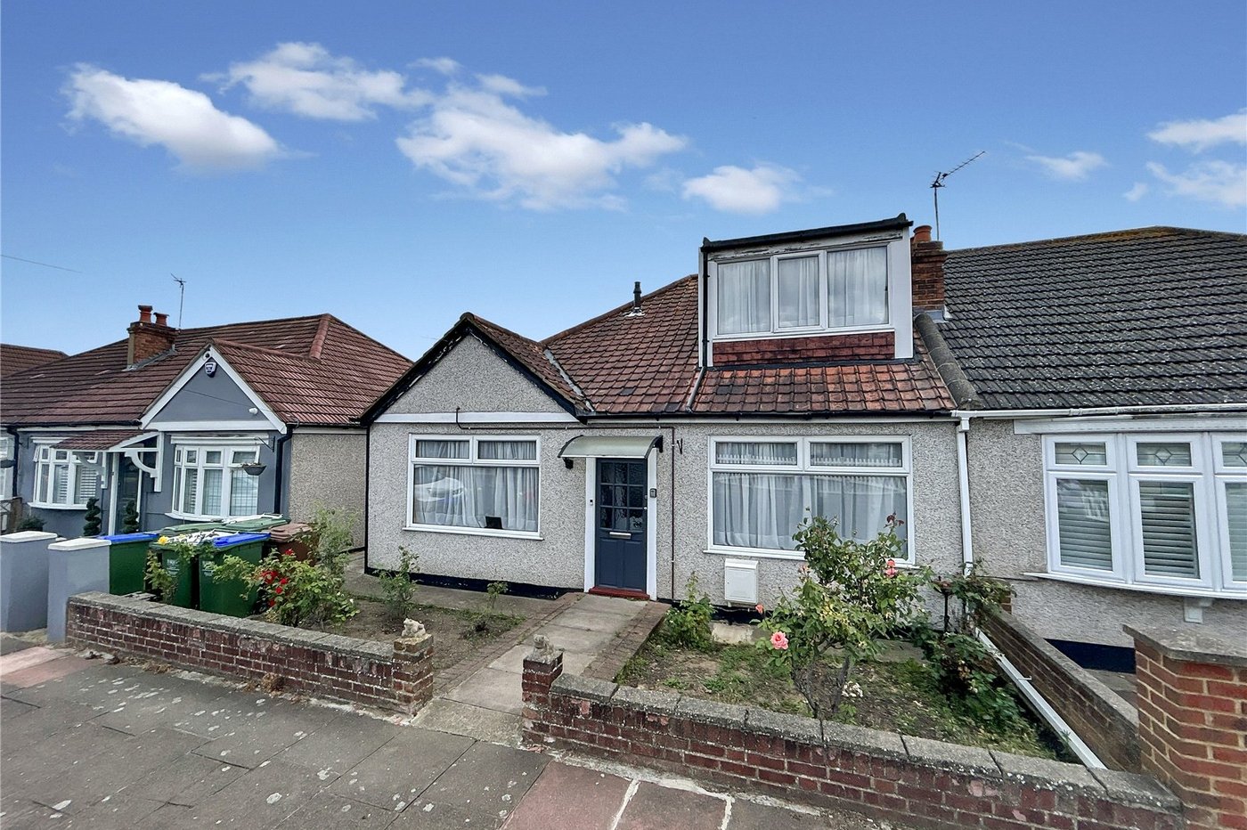 4 bedroom bungalow for sale in Sidcup | Robinson Jackson