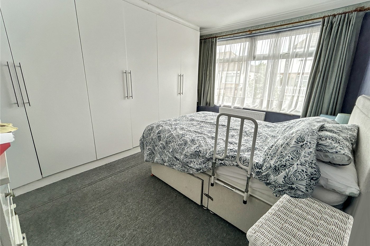 4 bedroom bungalow for sale in Sidcup | Robinson Jackson