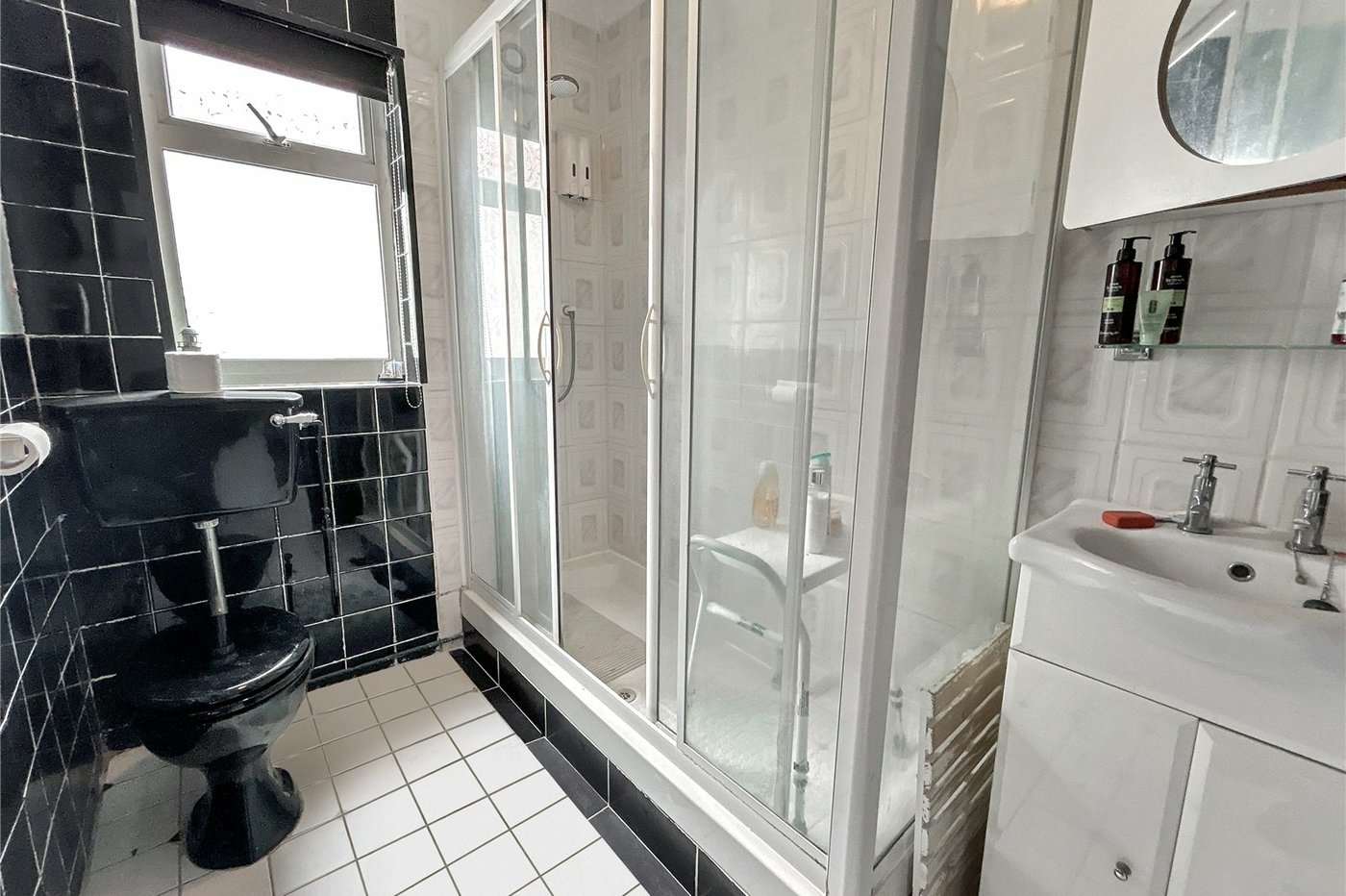 4 bedroom bungalow for sale in Sidcup | Robinson Jackson