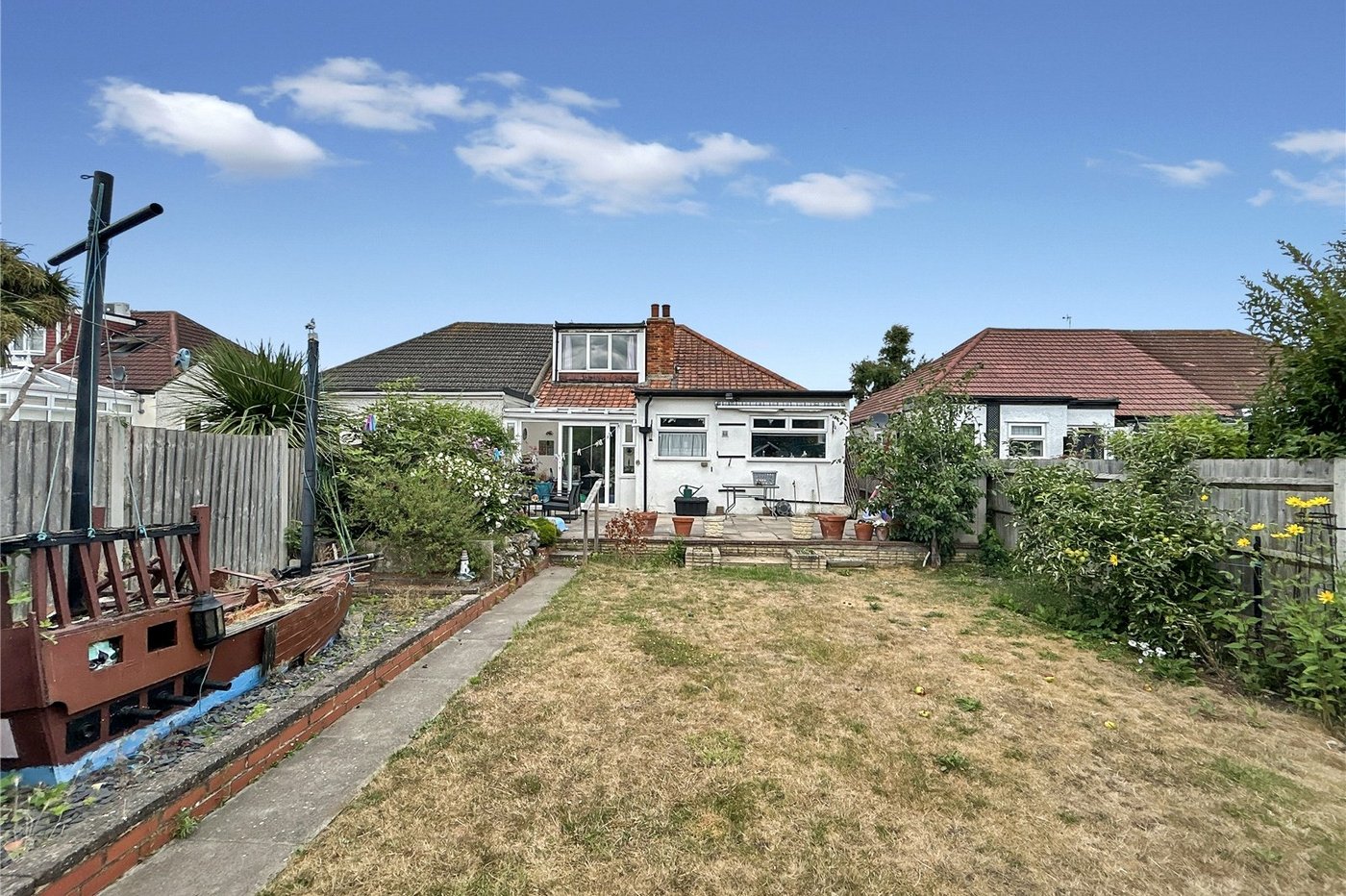 4 bedroom bungalow for sale in Sidcup | Robinson Jackson