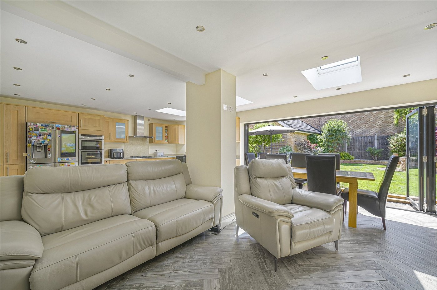 5 bedroom house for sale in Crayford | Robinson Jackson