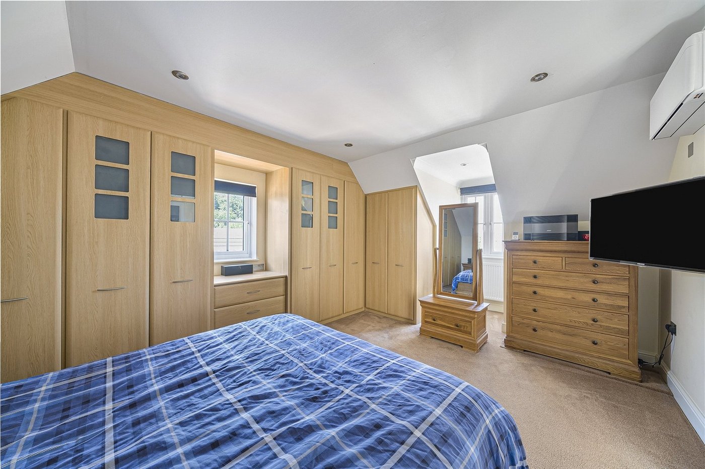 5 bedroom house for sale in Crayford | Robinson Jackson
