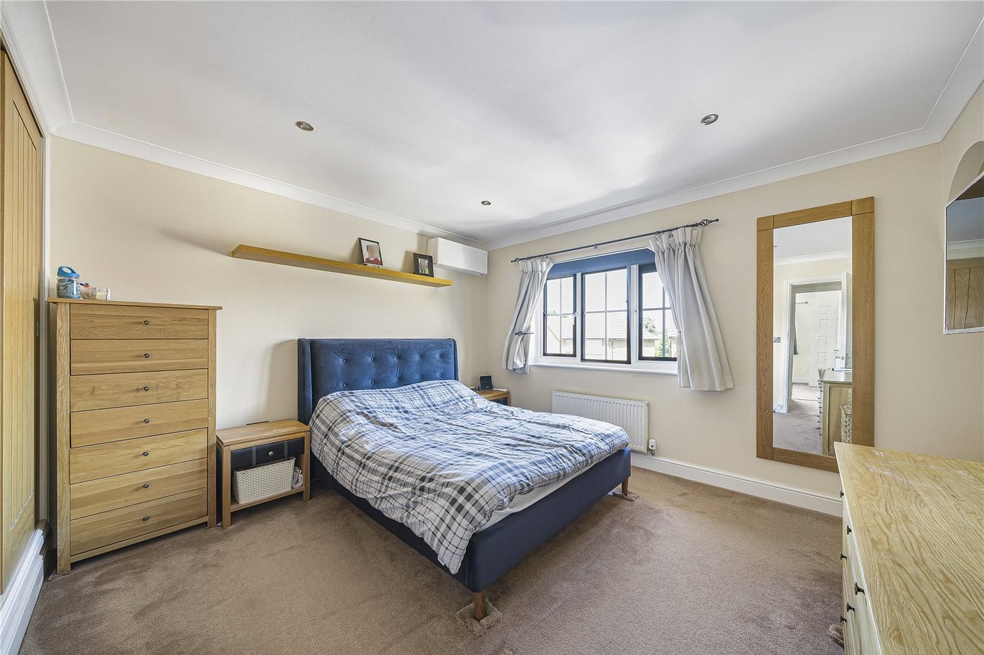 5 bedroom house for sale in Crayford | Robinson Jackson