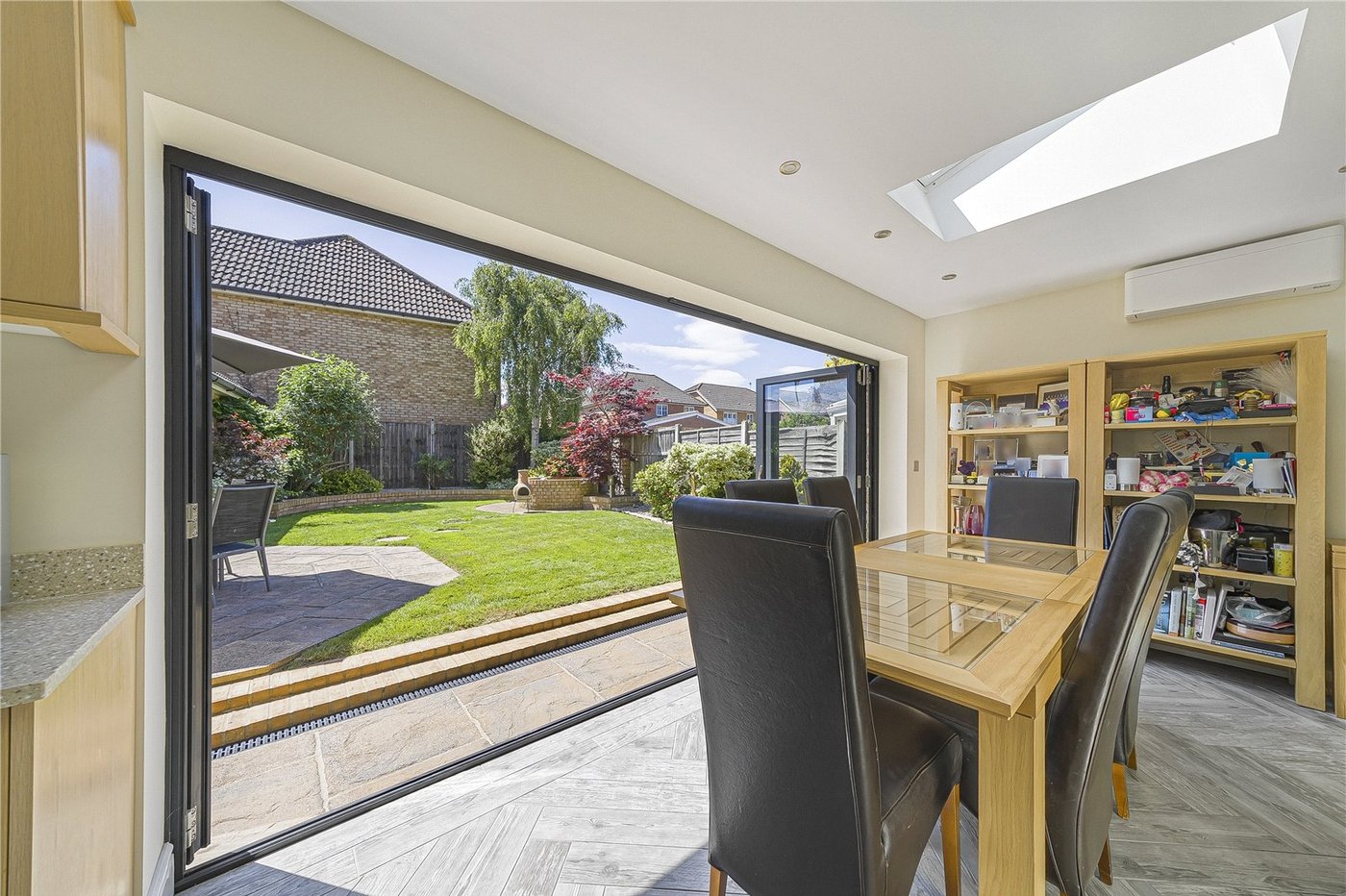 5 bedroom house for sale in Crayford | Robinson Jackson