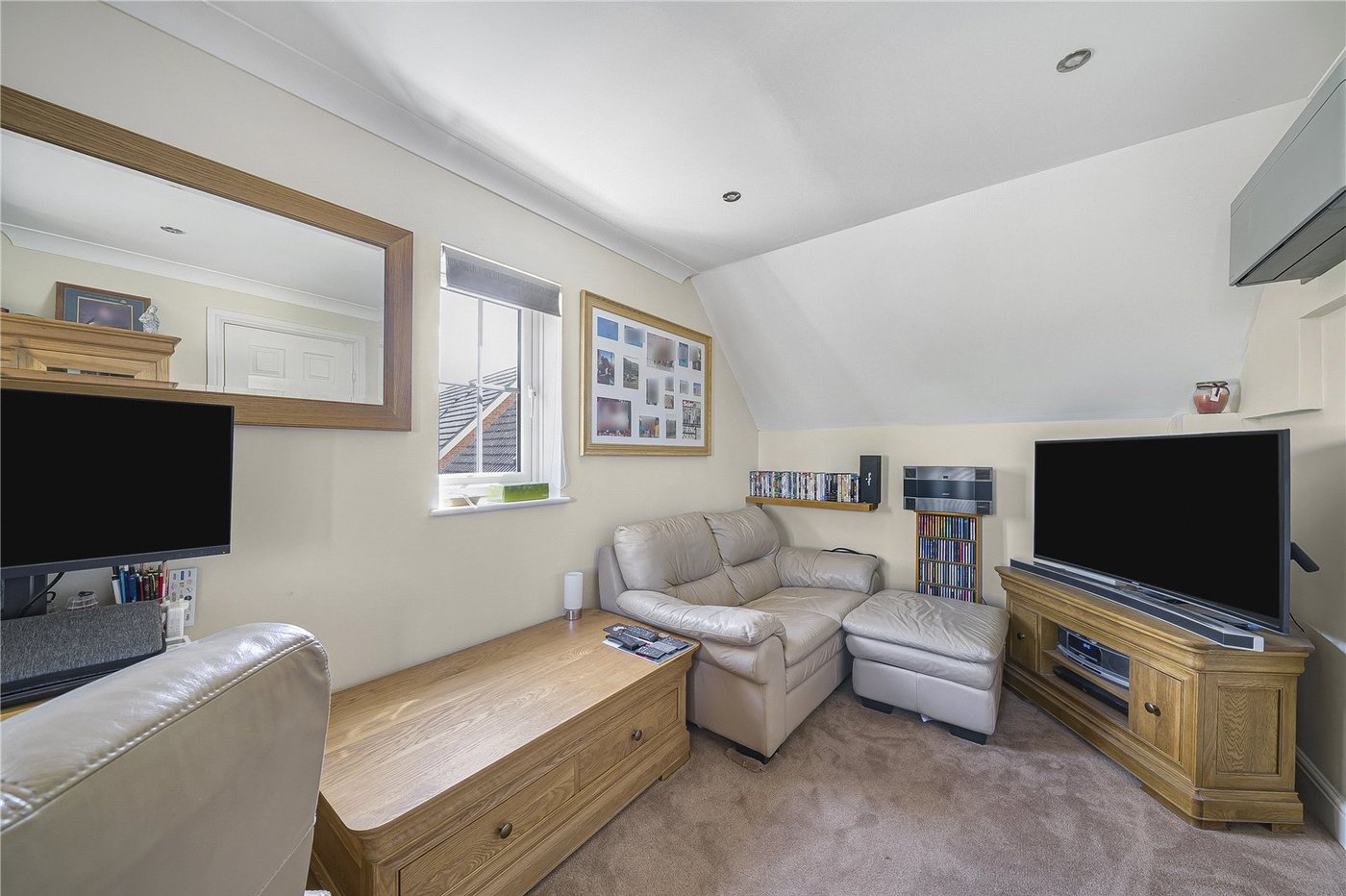 5 bedroom house for sale in Crayford | Robinson Jackson
