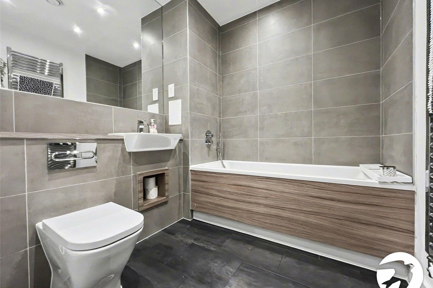 2 bedroom property for sale in Rochester | Robinson Michael & Jackson