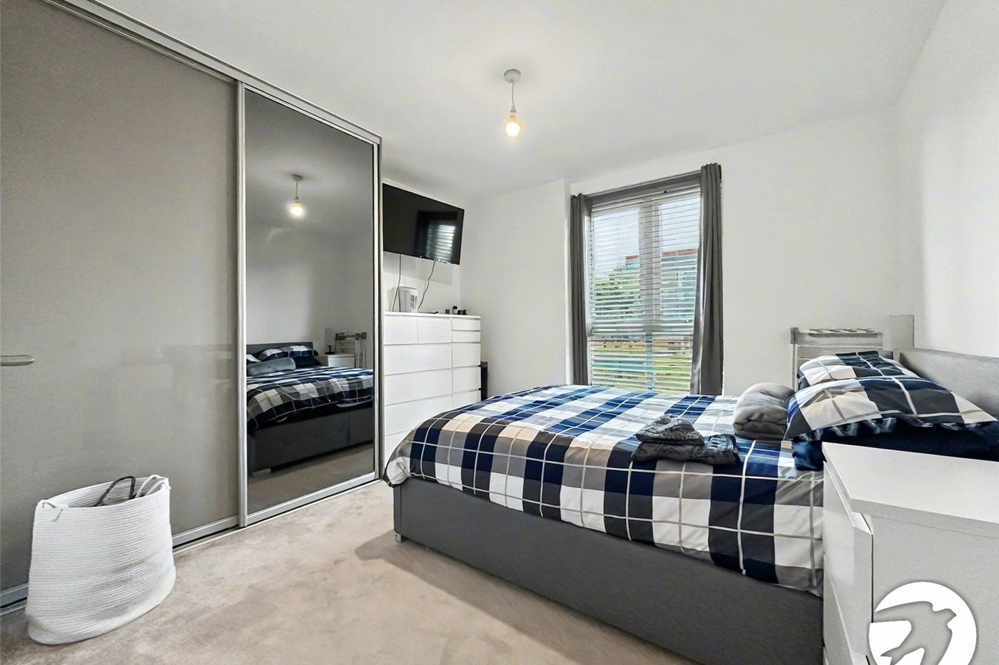 2 bedroom property for sale in Rochester | Robinson Michael & Jackson