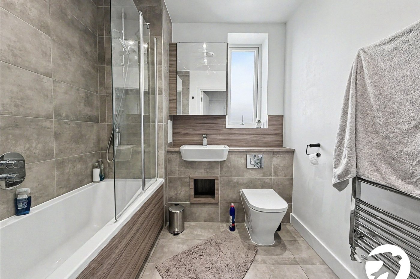 2 bedroom property for sale in Rochester | Robinson Michael & Jackson