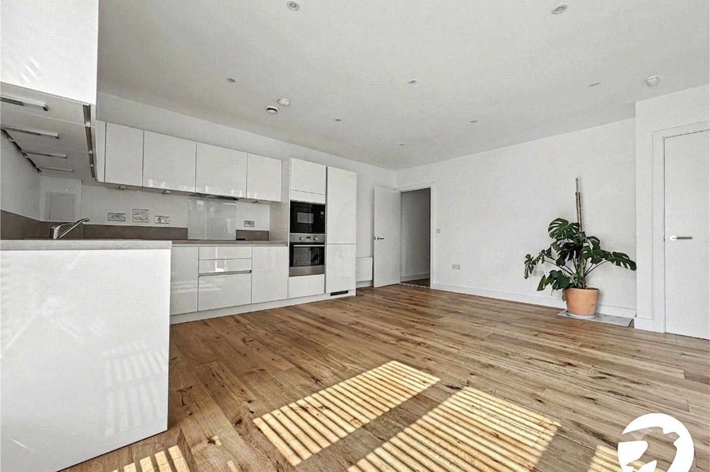 2 bedroom property for sale in Rochester | Robinson Michael & Jackson