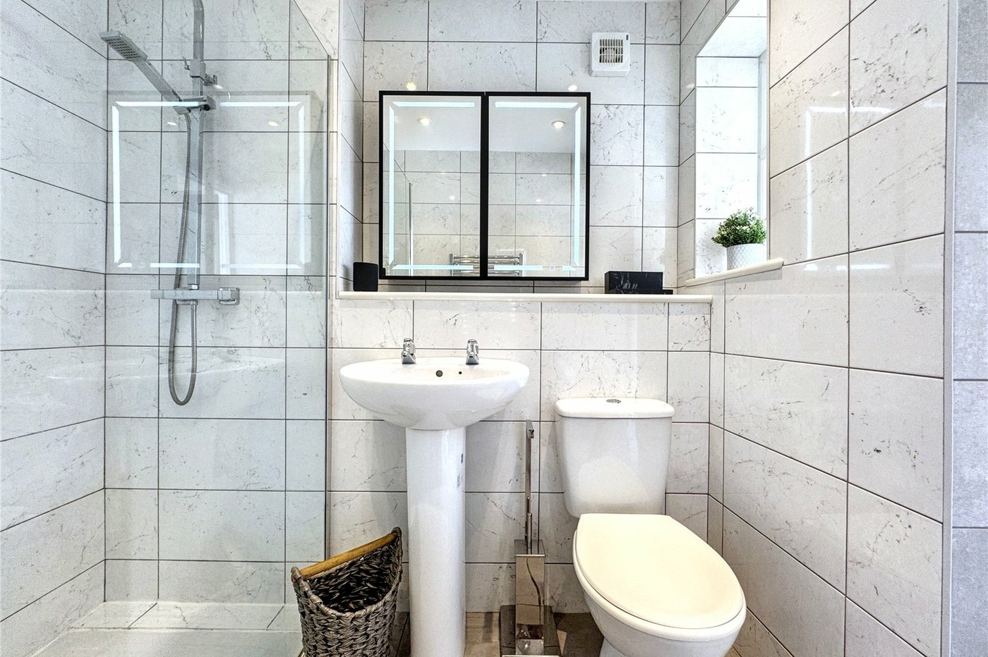 2 bedroom bungalow for sale in Gillingham | Robinson Michael & Jackson