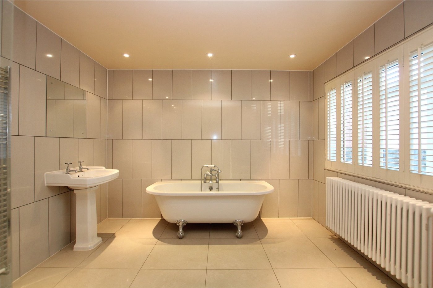 3 bedroom property for sale in Eltham | Robinson Jackson