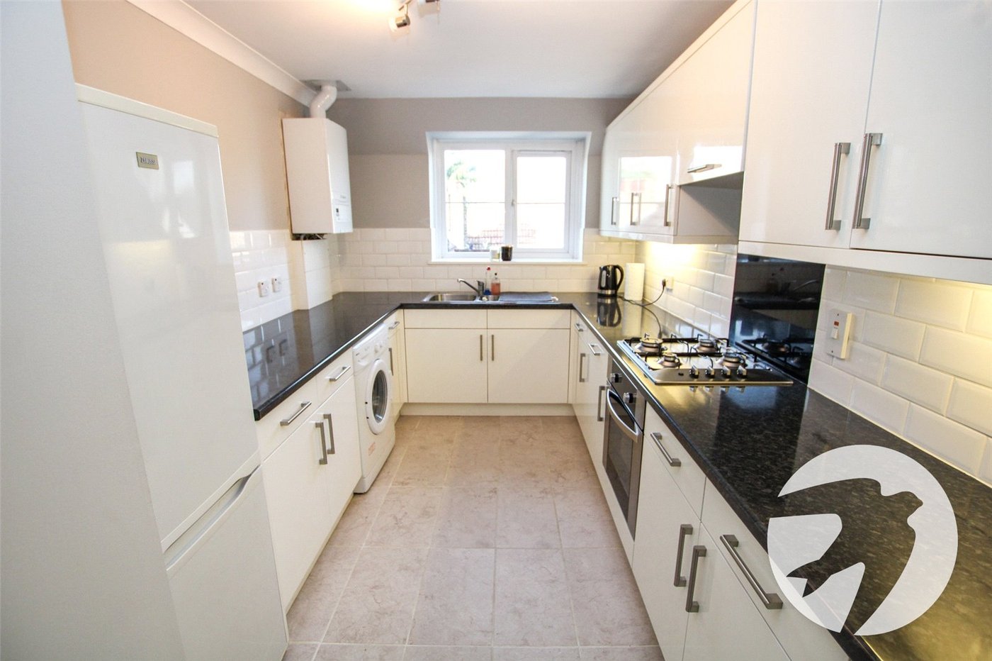 2 bedroom property for sale in London | Robinson Jackson