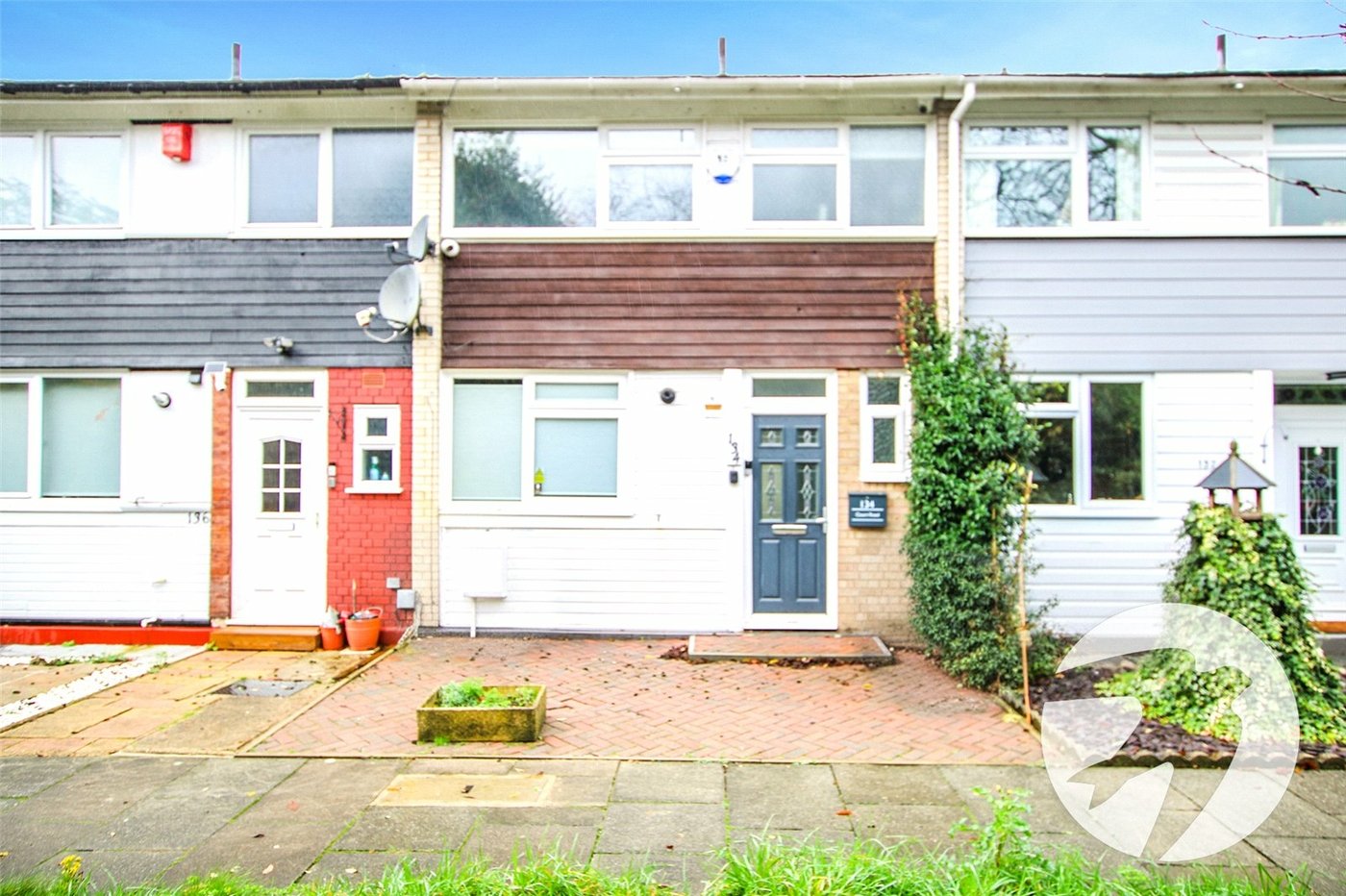 3 bedroom house for sale in London | Robinson Jackson