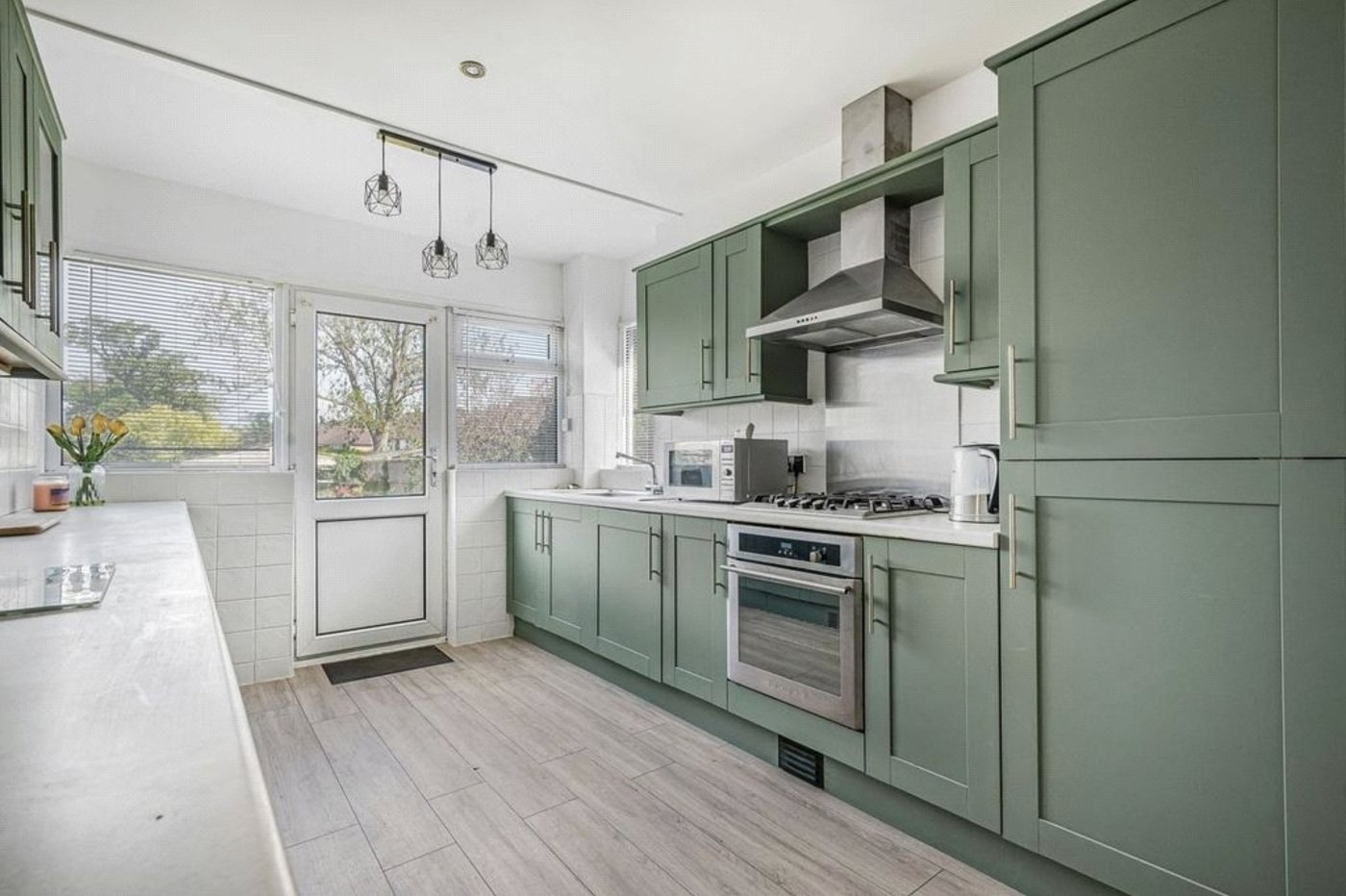 2 bedroom bungalow for sale in Orpington | Robinson Jackson